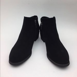 Blondo Linda Waterproof Bootie sz 9